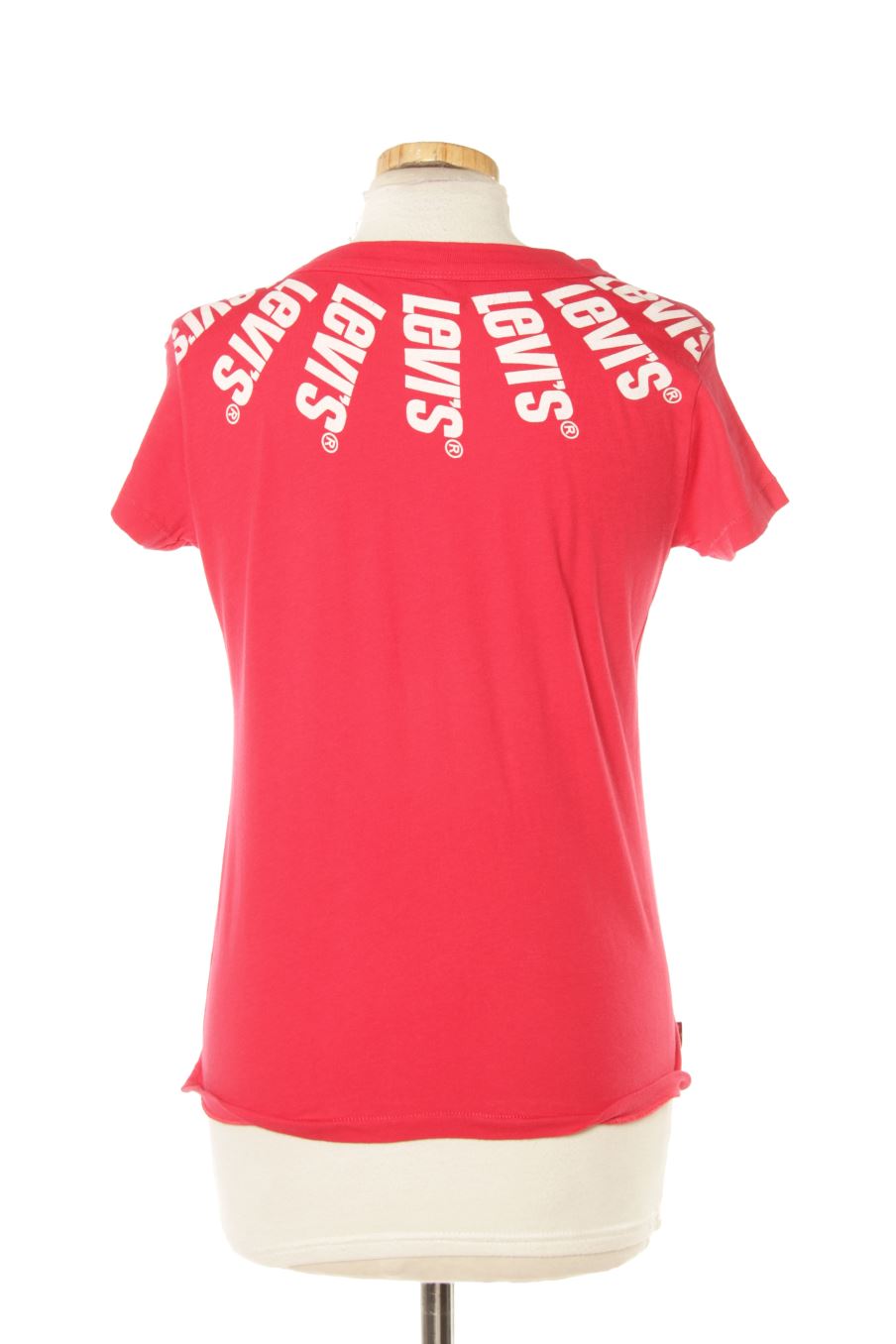 T-shirt Levi's de la taille M, de couleur rose