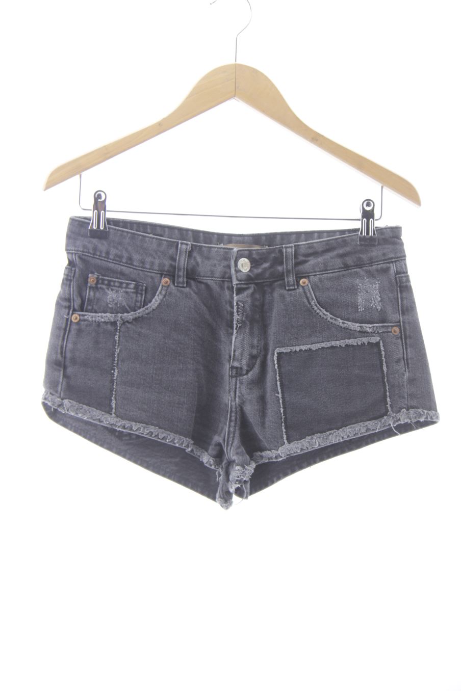 Shorts Pull & Bear de la taille 34, de couleur noir de denim