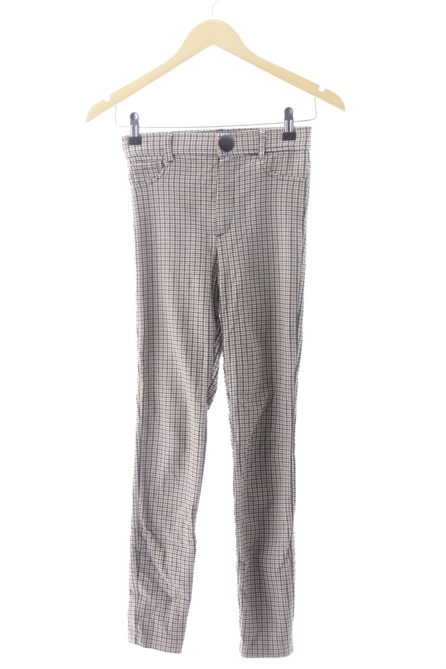 Pantalón de Zara de la talla XS, de color cuadros