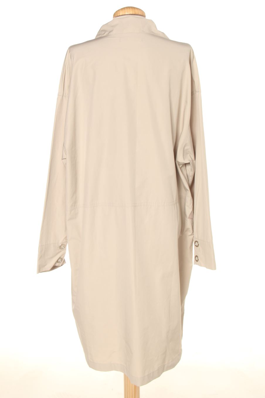 Gabardine Mango de la taille M, de couleur beige