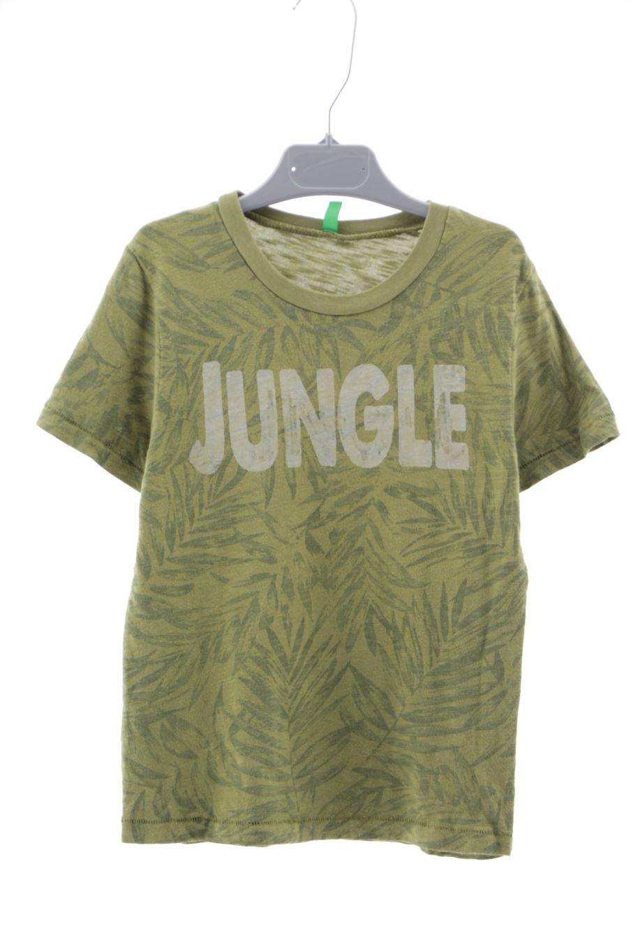 T-shirt Benetton de la taille 6 ans de seconde main