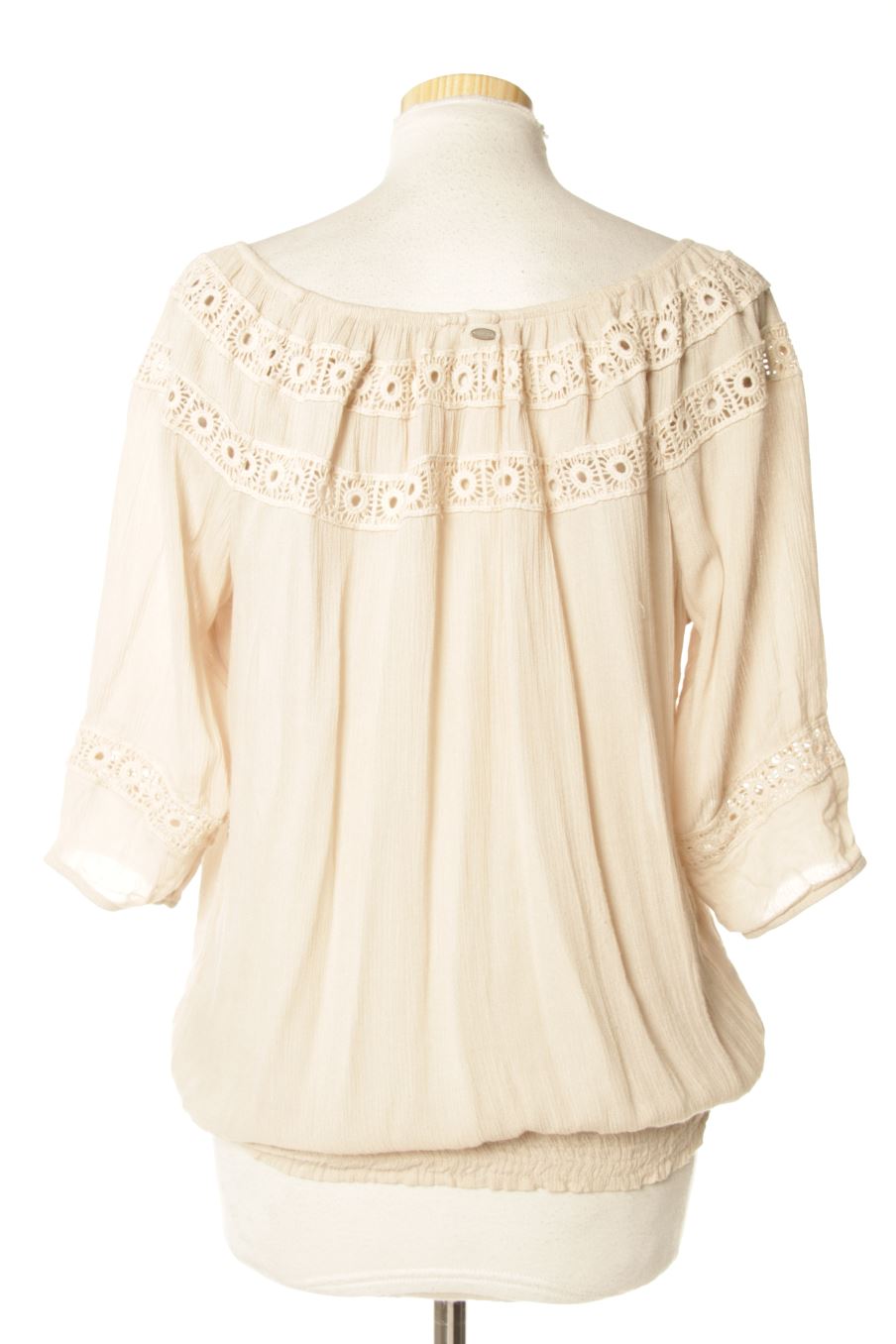 Blusa de manga corta de O'neill de la talla M, de color beige