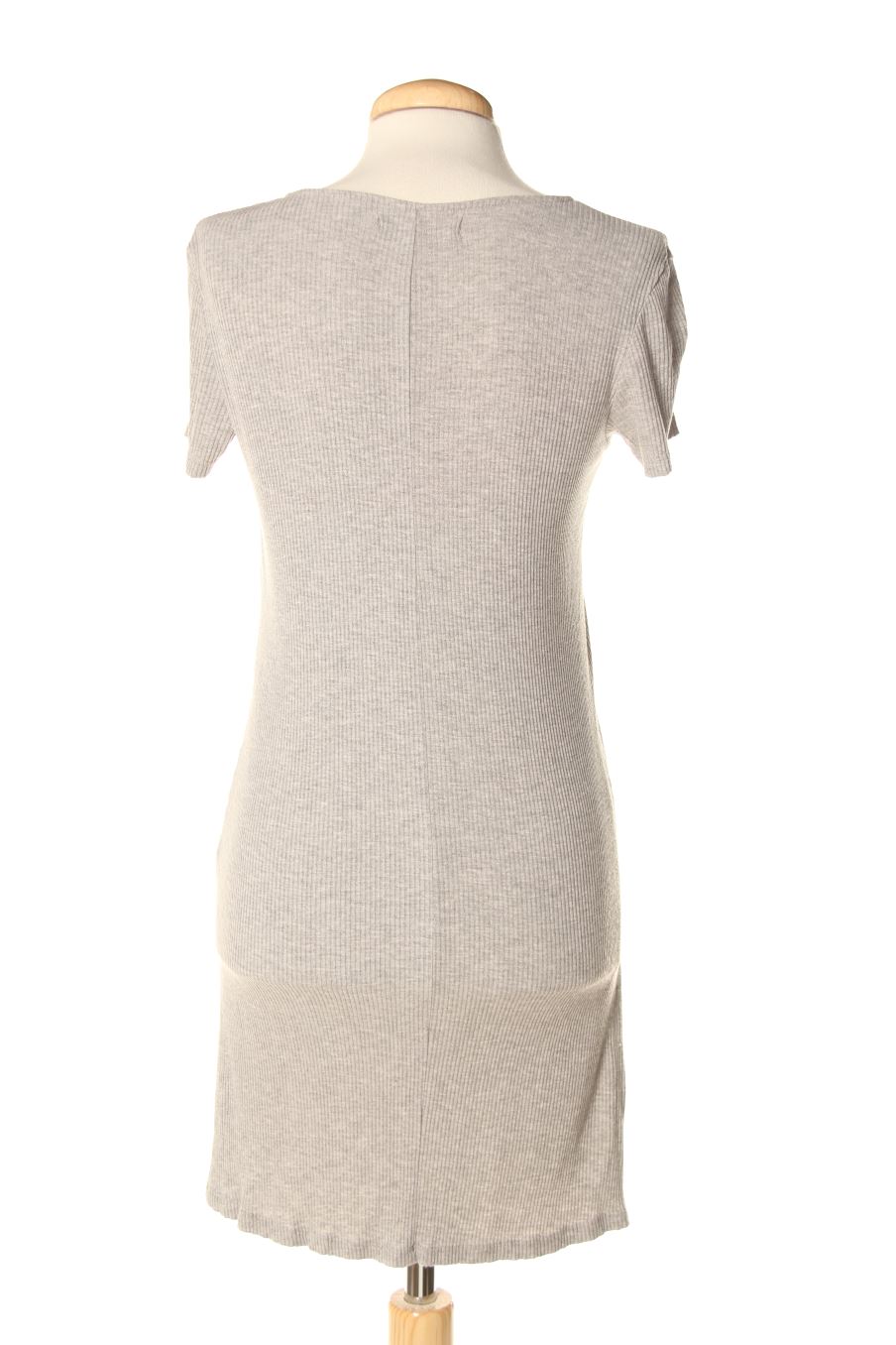Vestido casual de Pull & Bear de la talla M, de color gris