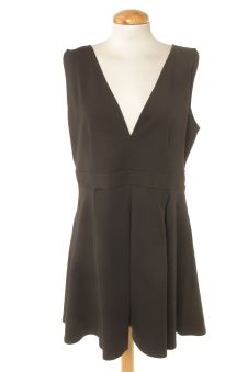 Einfaches Kleid 46 Boohoo
