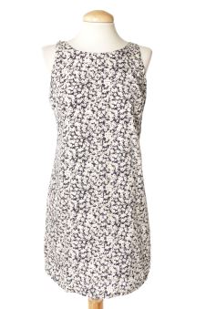 Einfaches Kleid S Trafaluc, Foto 1 von 2