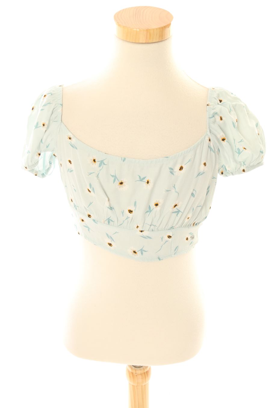 Top Pull & Bear de la taille S, de couleur fleurs