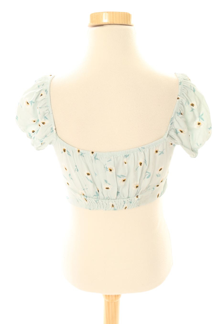 Top Pull & Bear de la taille S, de couleur fleurs