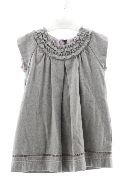Aufwändiges Kleid