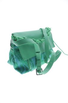 Bolso de Hombro Mediano Desigual