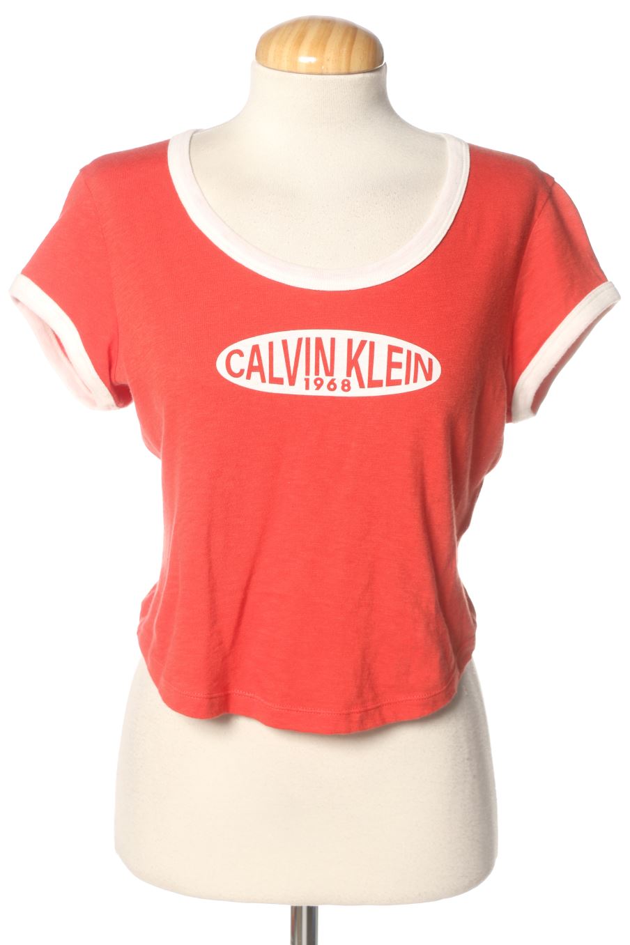 T-shirt Calvin Klein de la taille M, de couleur rouge
