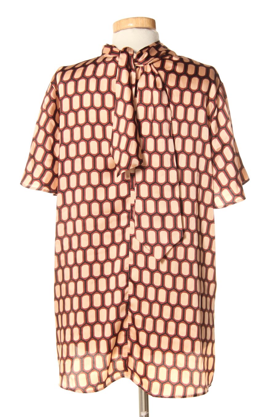 Blusa de manga corta de Zara de la talla L, de color estampado