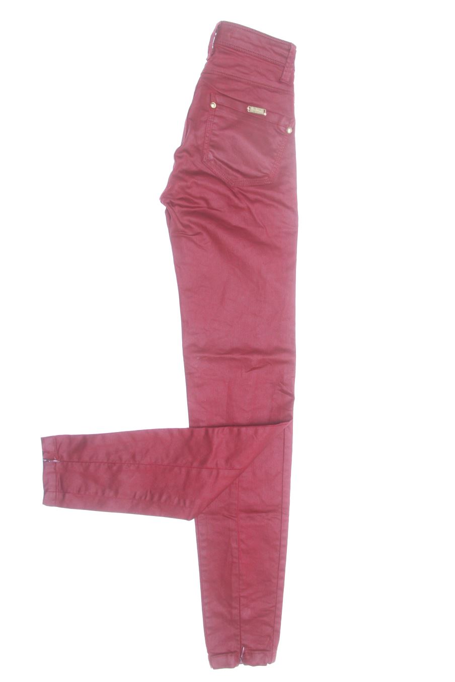 Vaqueros de Stradivarius de la talla 32, de color burdeos de ropa vaquera