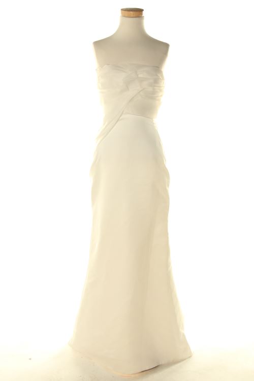 Aufwändiges Kleid