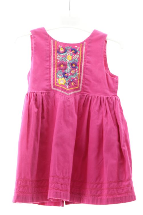 Aufwändiges Kleid