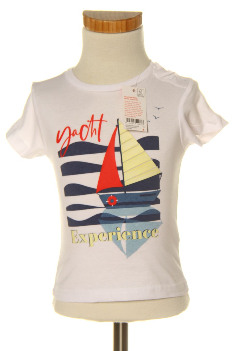 T-shirt ZY Baby de la taille 9 mois avec une étiquette
