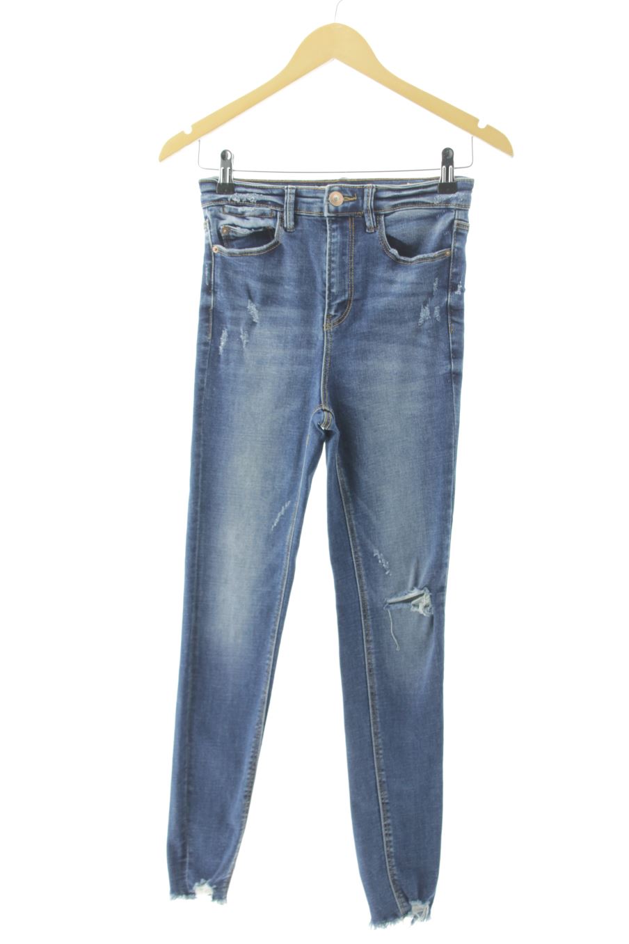 Jeans de Stradivarius de la talla 36, de color blu