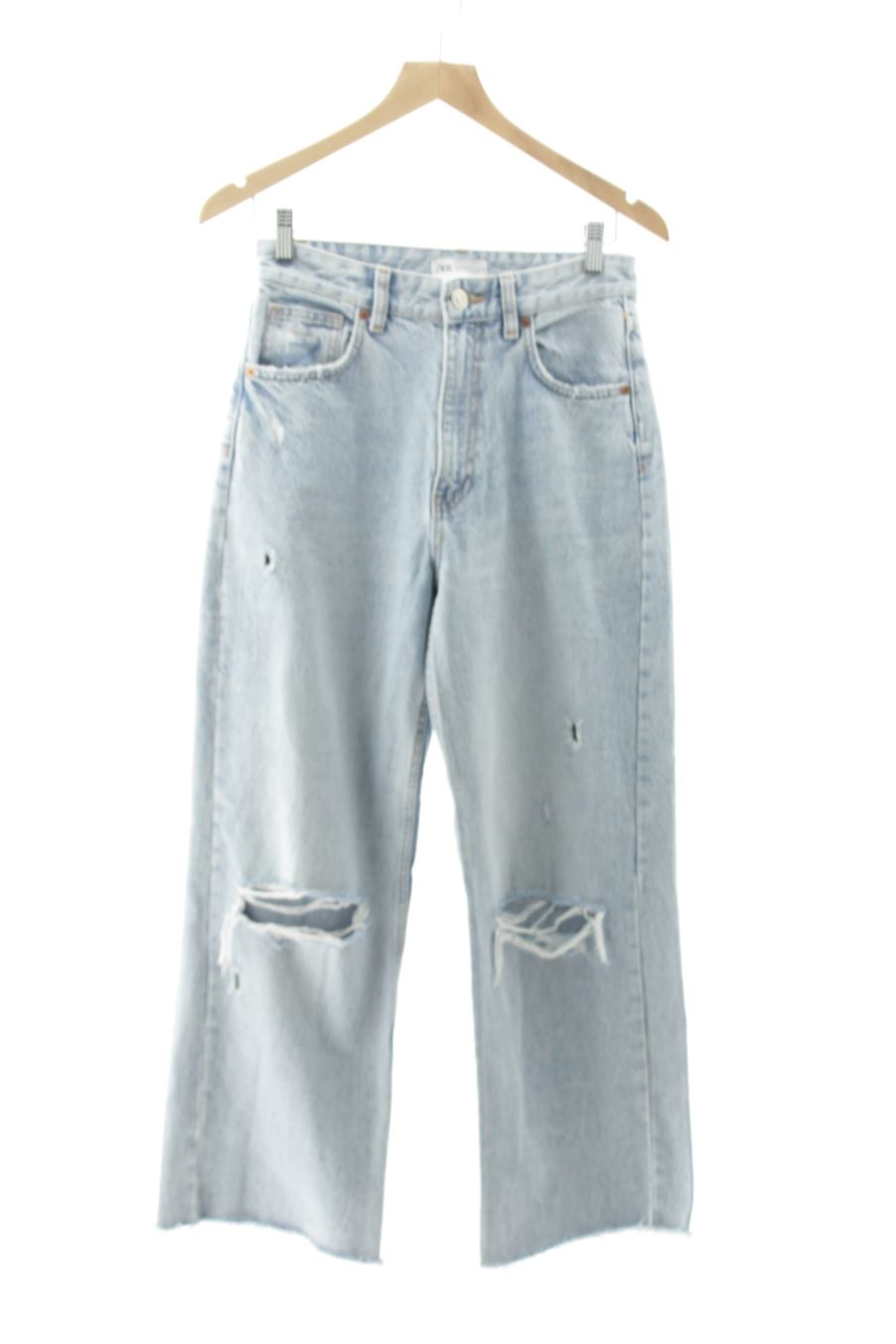 Jeans Zara de la taille 38, de couleur bleu de denim