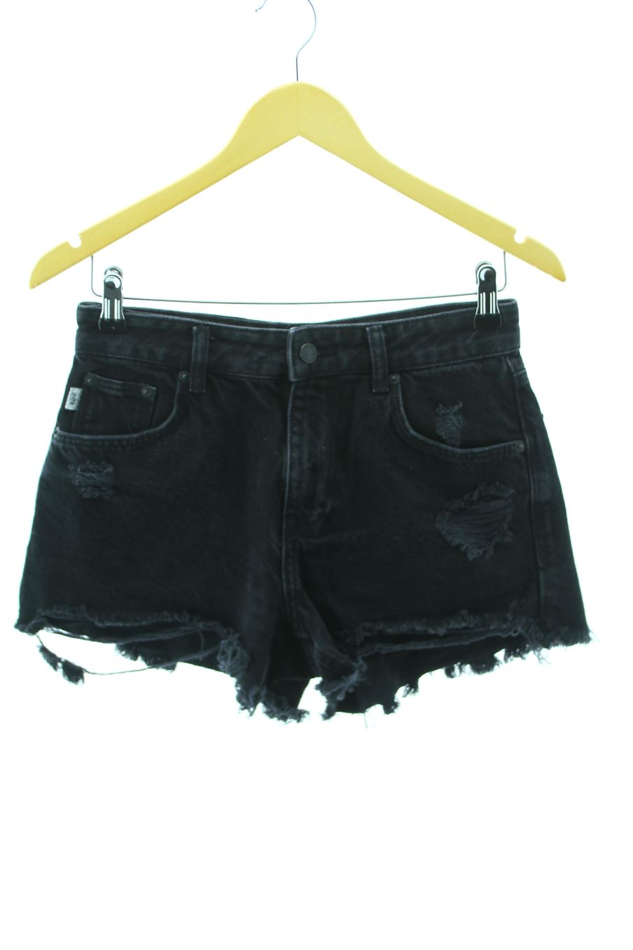 Shorts Bershka de la taille 36, de couleur noir de denim