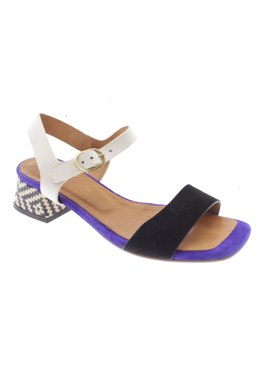 Sandalias tacon de Chie Mihara de la talla 36, de color negro de