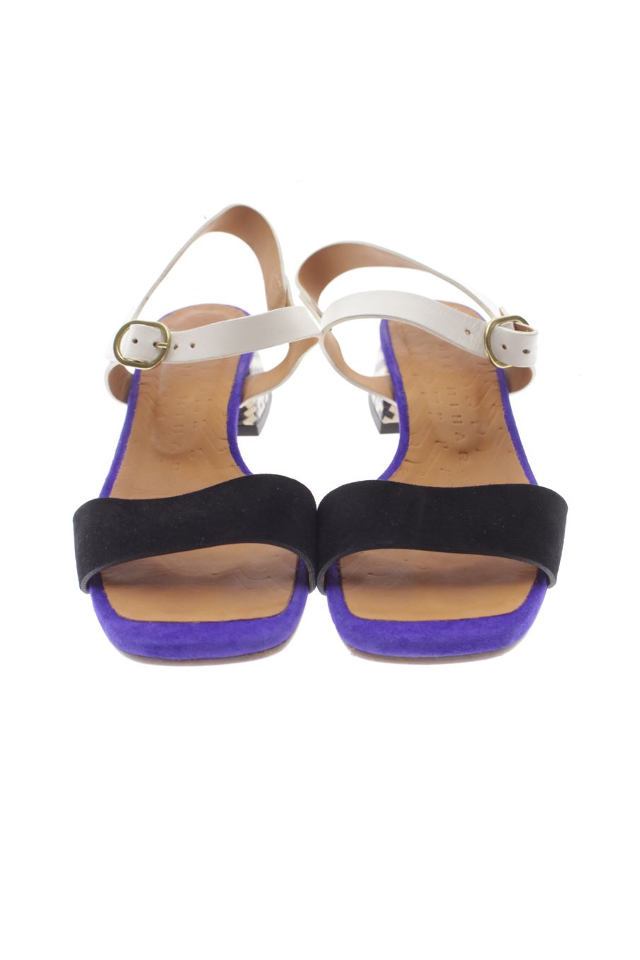Sandalias tacon de Chie Mihara de la talla 36, de color negro de