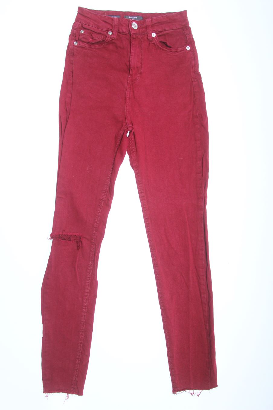 Jeans Bershka de la taille 36, de couleur bordeaux de denim