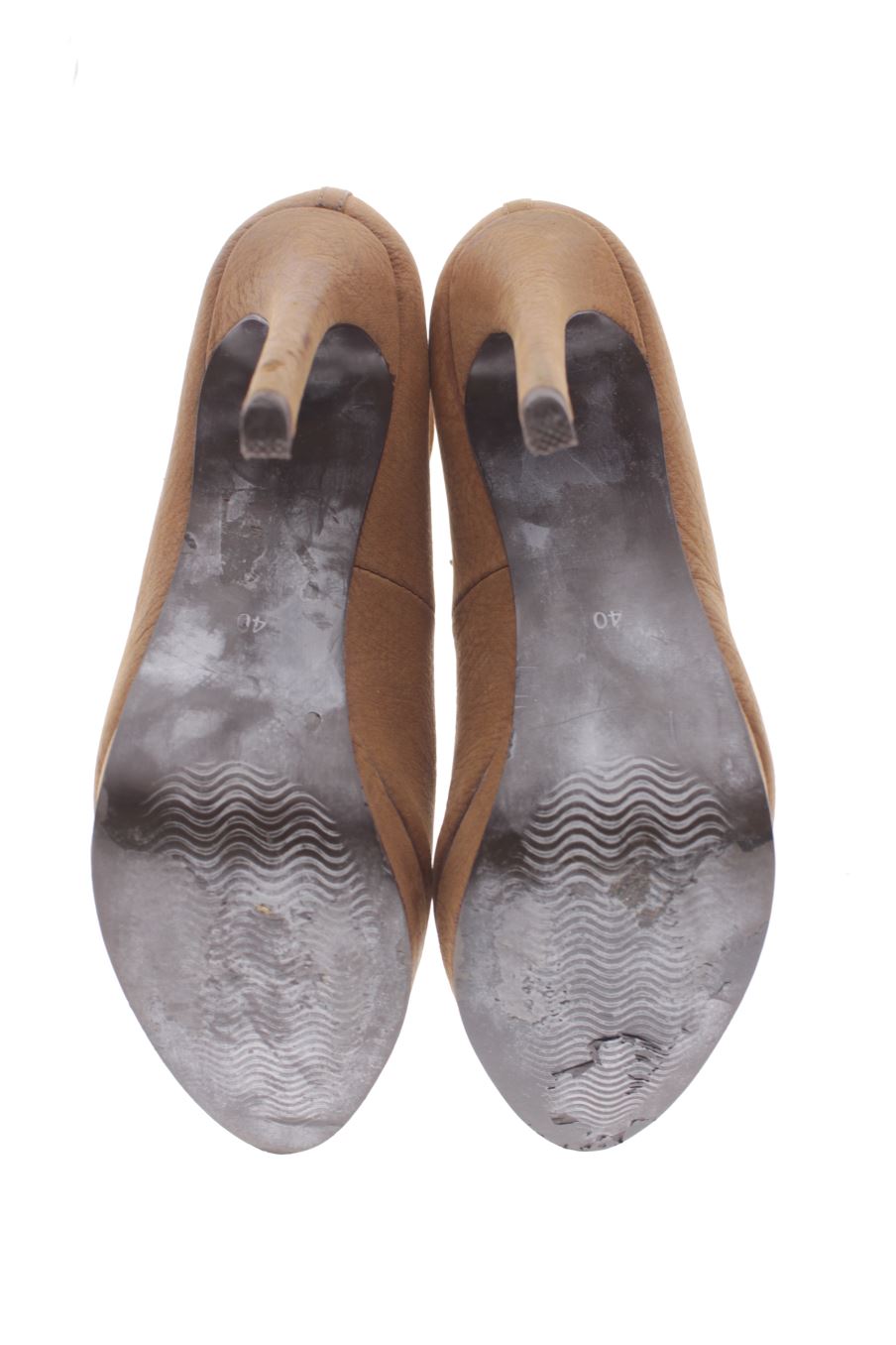 Zapatos de tacon de Adolfo Dominguez de la talla 40, de color marrón de
