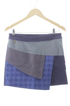 Aufwändiger Rock XS Smash