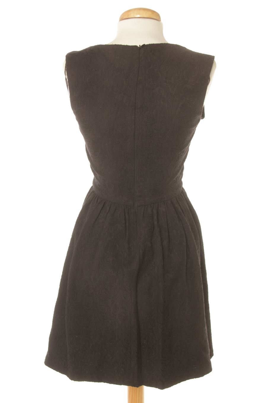 Robe casual Trafaluc de la taille S, de couleur noir
