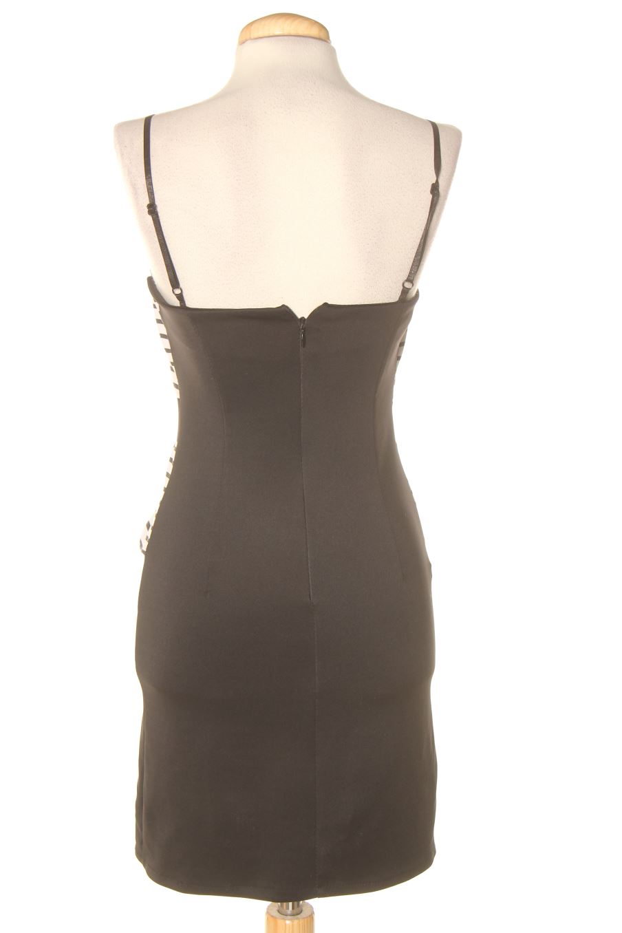 Robe casual Madonna de la taille XS, de couleur noir