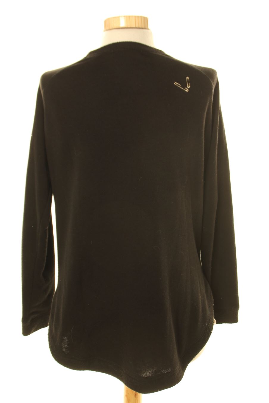 Jersey de EDJI de la talla S, de color negro