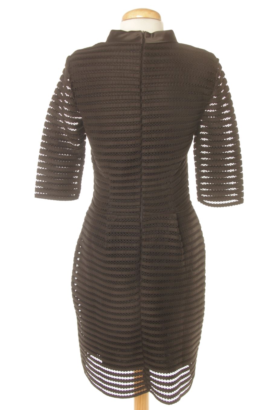 Robe Mademoiselle R de la taille 36, de couleur noir