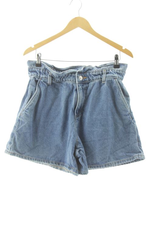 Pantalón corto