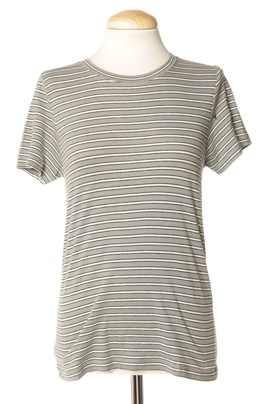 T-shirt Pull & Bear de la taille S, de couleur rayures