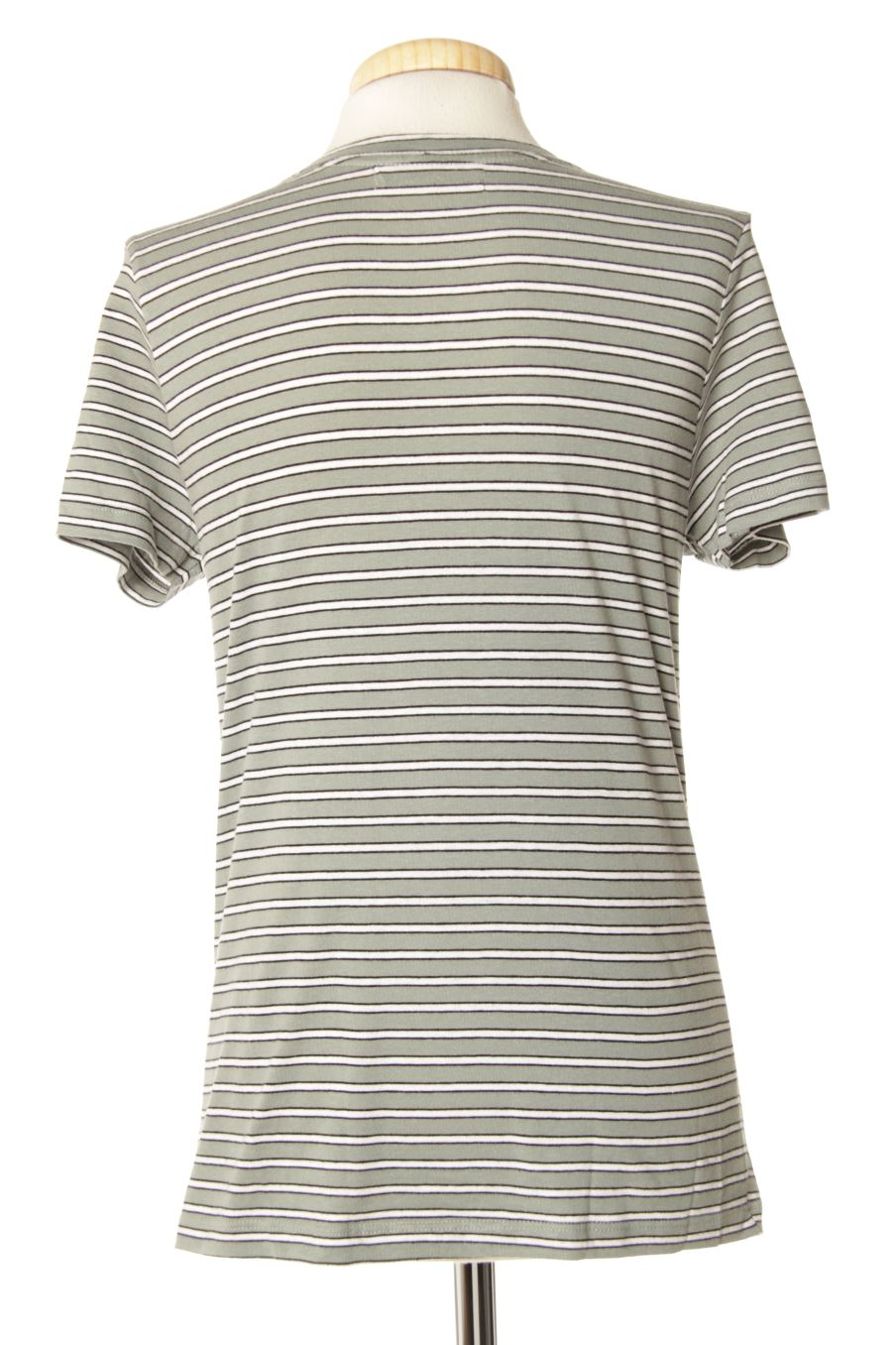 T-shirt Pull & Bear de la taille S, de couleur rayures