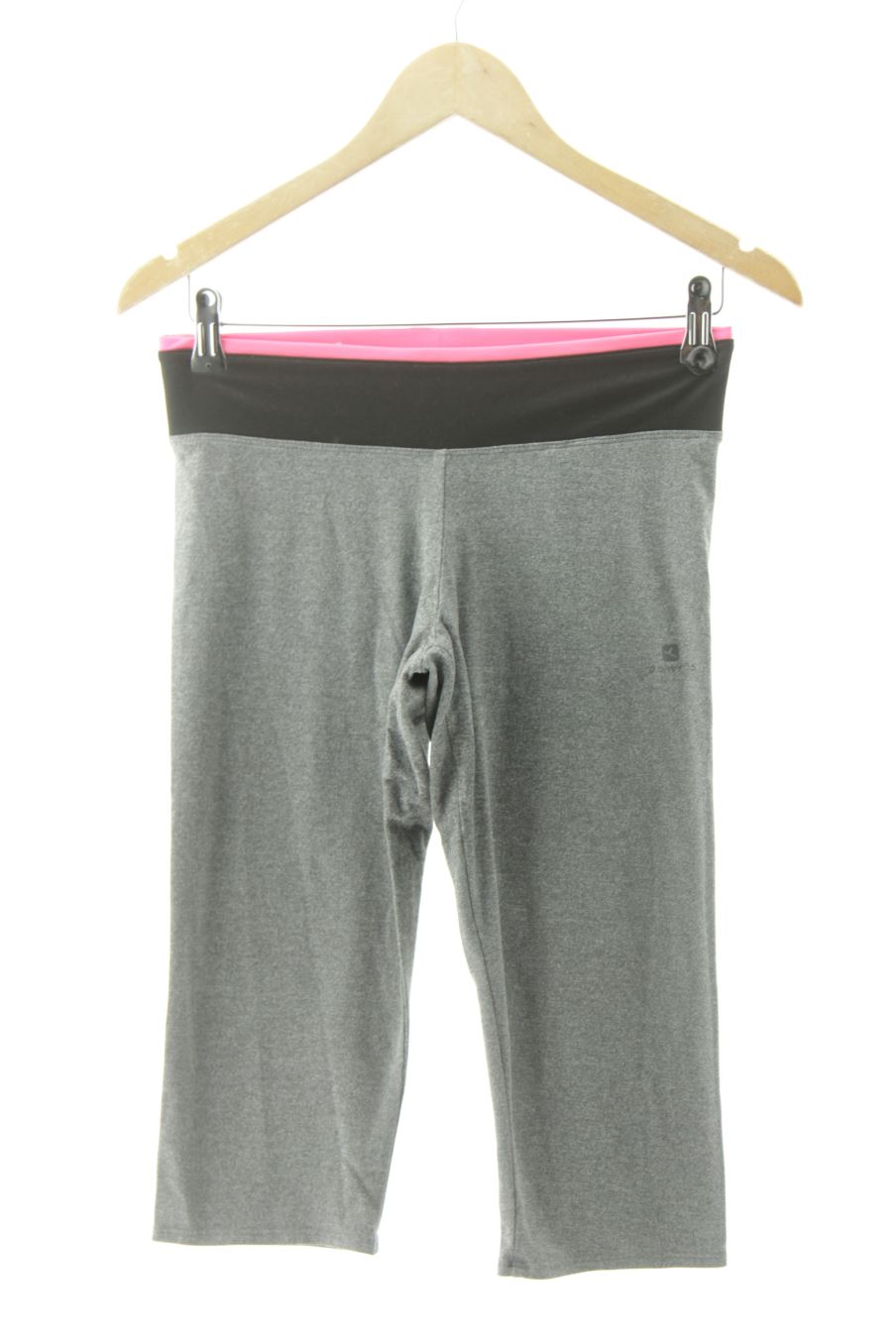 Short de sport Domyos (DECATHLON) de la taille 38, de couleur gris