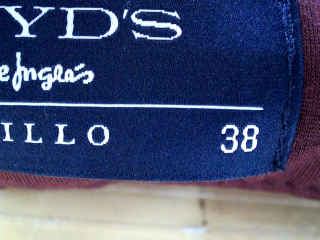 Jeans Lloyd`s de la taille 38, de couleur bordeaux