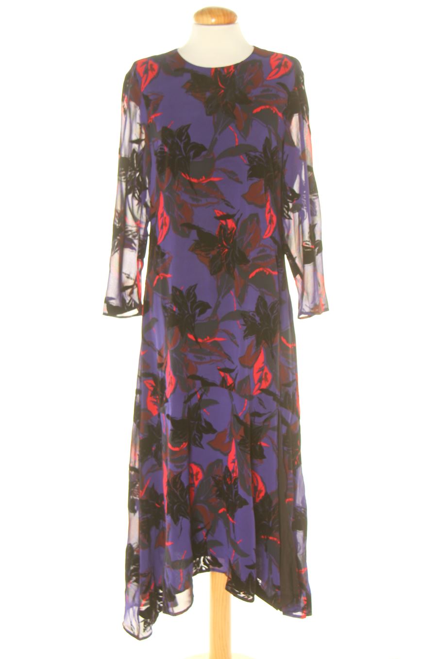 Robe casual Y.A.S de la taille M, de couleur fleurs