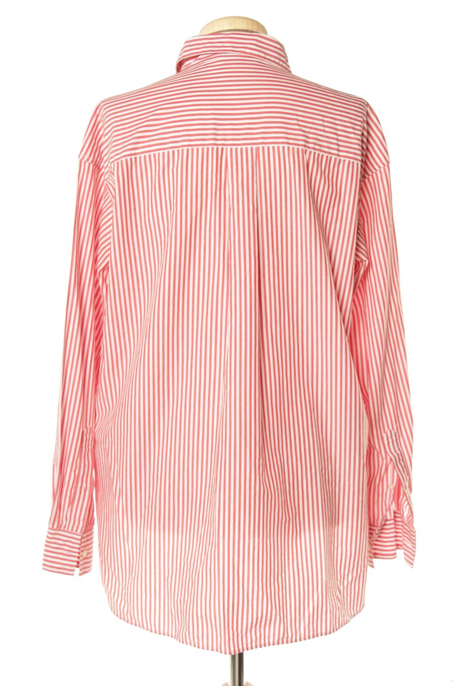 Chemise Uniqlo de la taille S, de couleur rayures