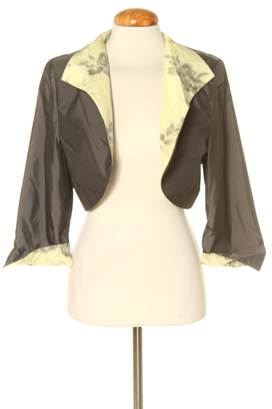 Gilet carina confection de la taille L, de couleur gris