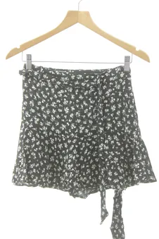 Shorts XS Zara, photo 1 sur 2