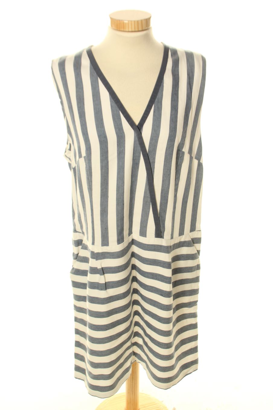 Robe casual Amitié de la taille M, de couleur rayures