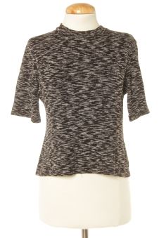 Maglietta M H&M, foto 1 di 2