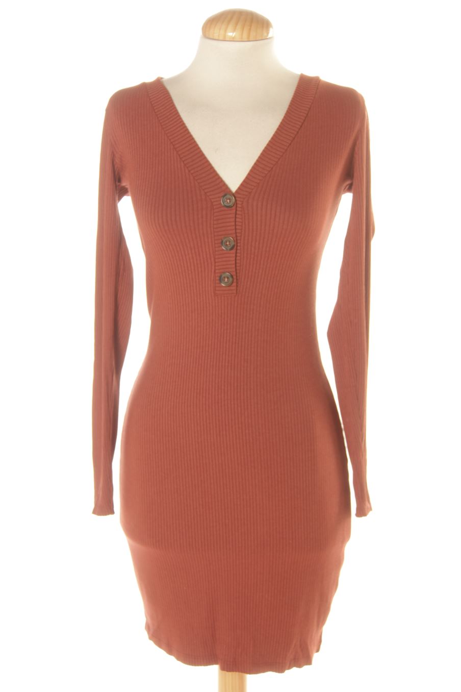 Robe casual Pull & Bear de la taille M, de couleur bordeaux