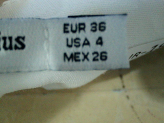 Shorts Stradivarius de la taille 36, de couleur blanc