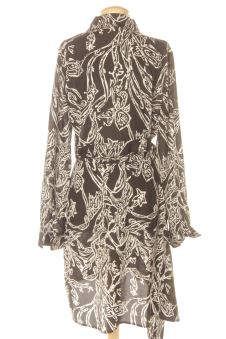 Robe casual M never fully dressed
