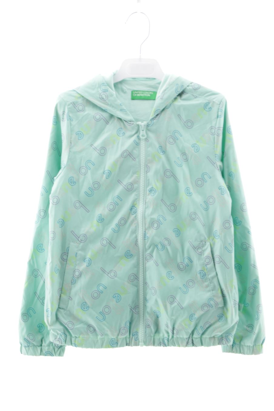 Cazadora de Benetton de la talla 7 años de segunda mano