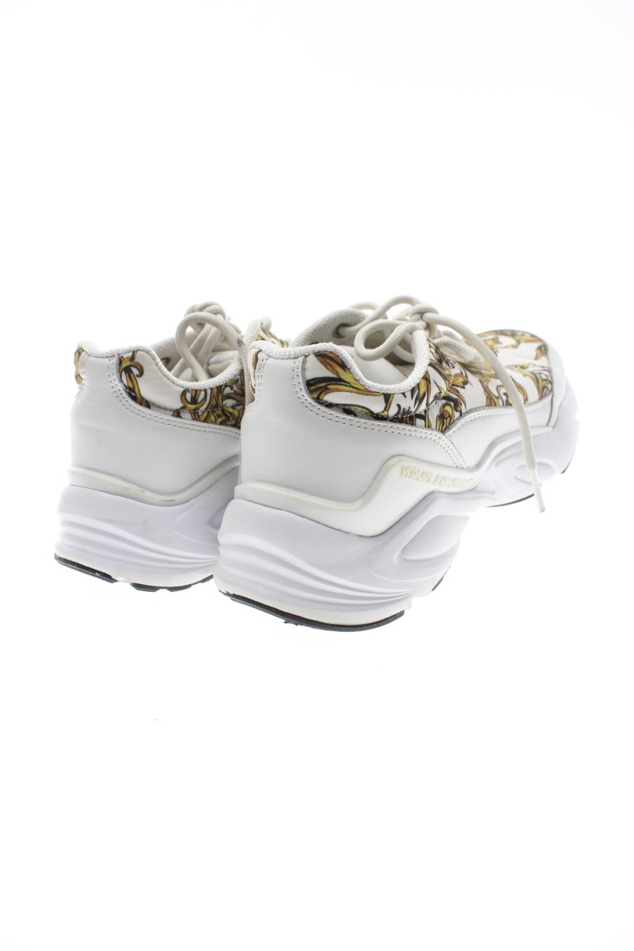 Deportivos de Versace Jeans Couture de la talla 38, de color blanco de