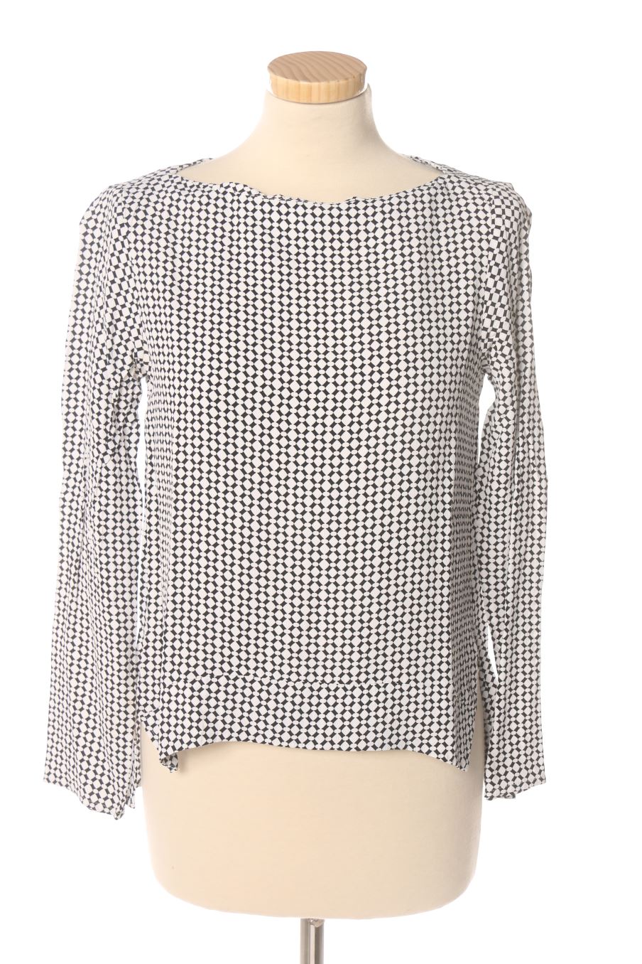 Blusa de manga larga de Zara de la talla S, de color negro