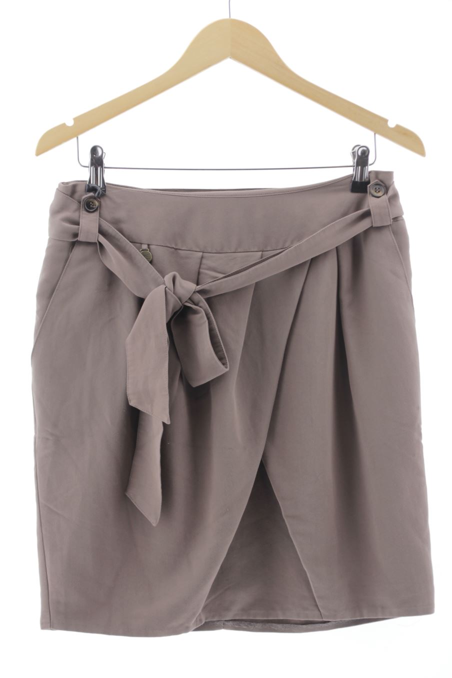 Jupe 1060 de la taille M, de couleur gris