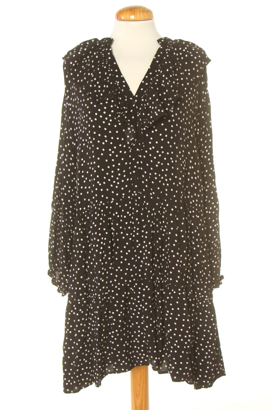 Einfaches Kleid von Zara Größe XL, Farbe Schwarz, für